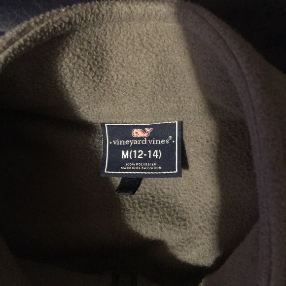 Boys Vineyard Vines vest.  Size 12/14 - Picture 3 of 5